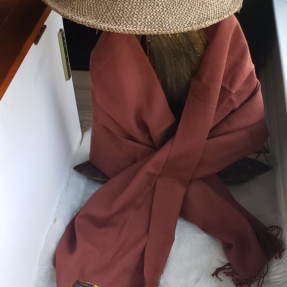 Pashmina Beautiful Solid Colors Luxurious Pashmina Scarf. - Picture 1 of 16